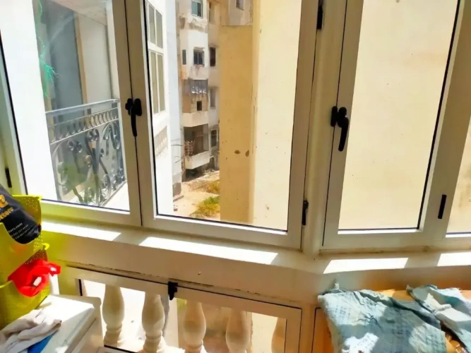 3 Bedrooms Apartment