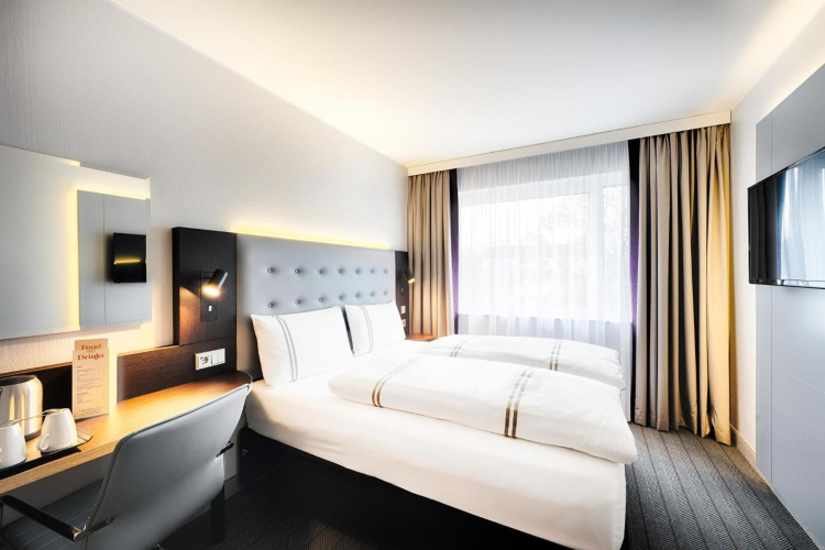 Premier Inn Koeln City Centre Hotel