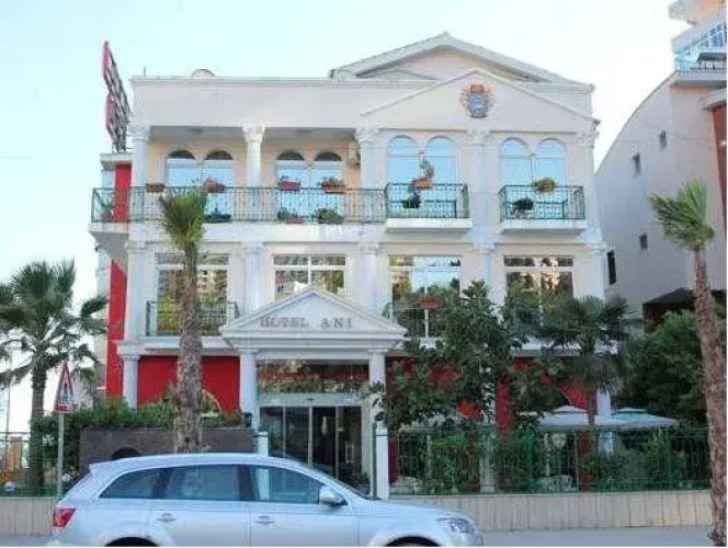 Hotel Ani