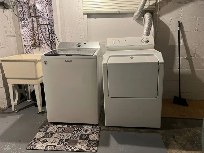 Prime Location Studio with Separate amenities