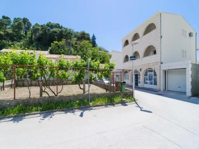 Standard Double room with balcony and with garden view