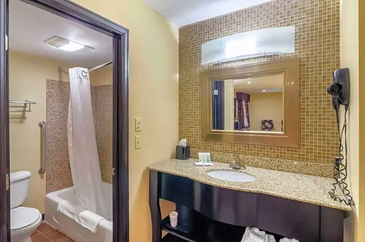 Double Suite