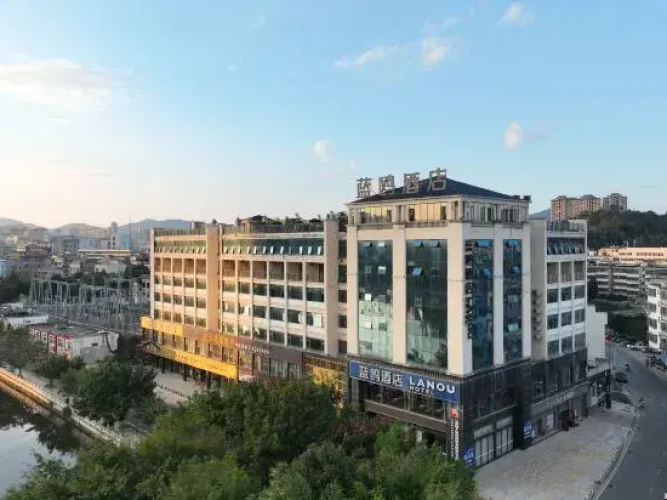 Lano Hotel