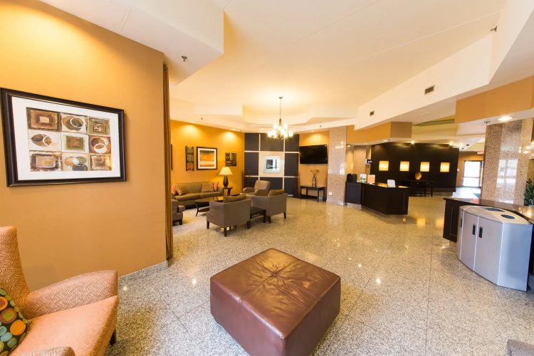 Holiday Inn & Suites Windsor Ambassador Bridge by IHG