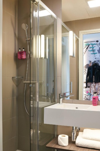 Moxy Sleeper Double room