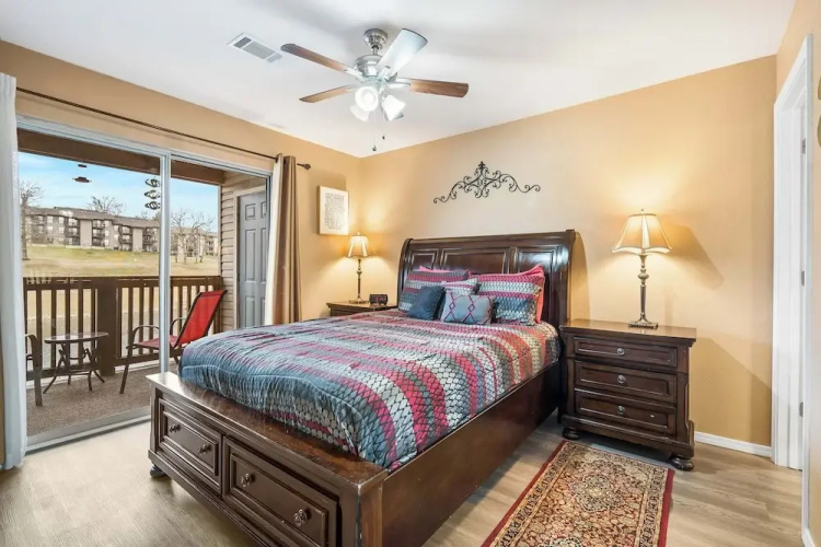 Stunning Water View Pet Friendly, Indoor Pool
