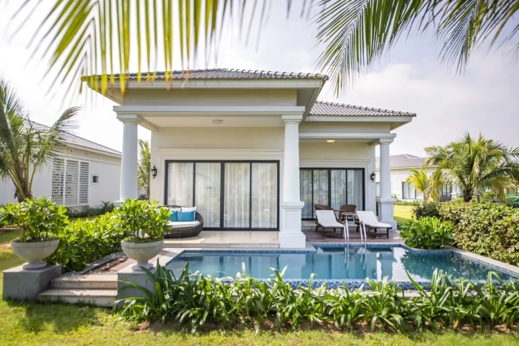 2 Bedrooms Villa with balcony