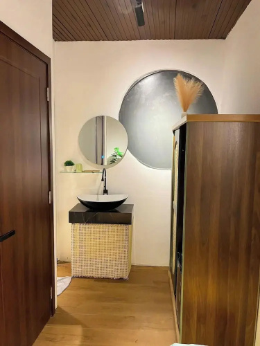 MMT Homestay