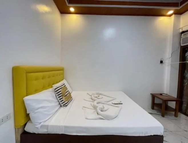 Pilot Hotel