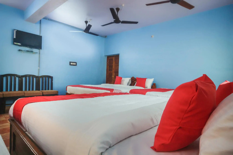 OYO 65828 Pondy Guest House