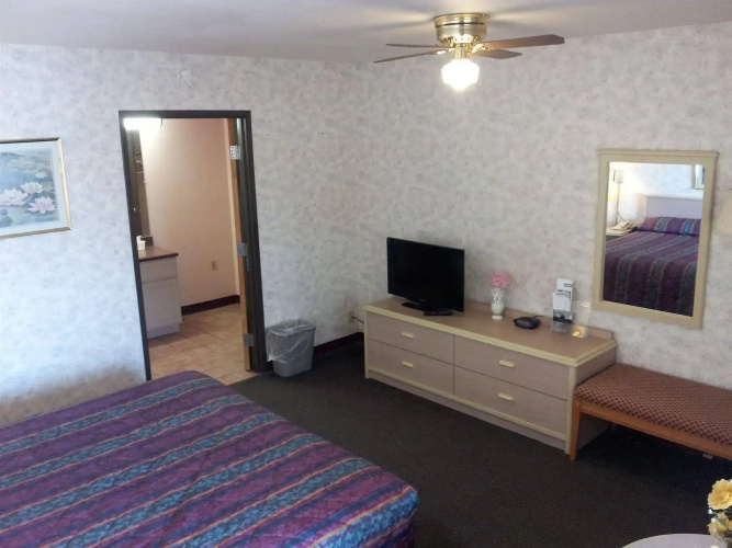Sun Valley Inn & Suites