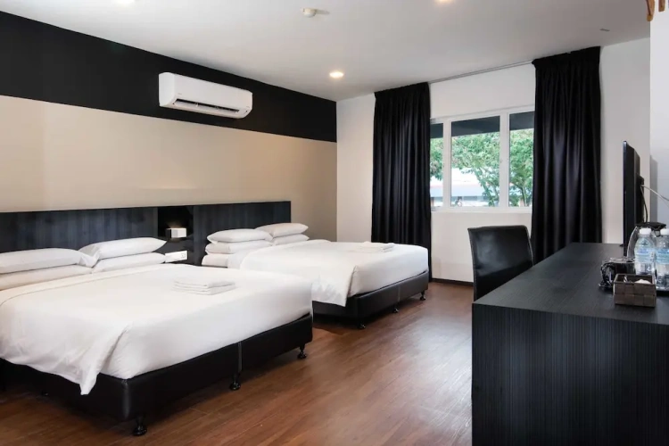 Deluxe Family room