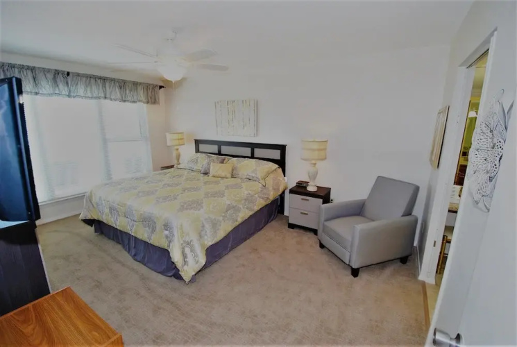 Edgewater Unit #304 2 Bedroom Condo by Redawning