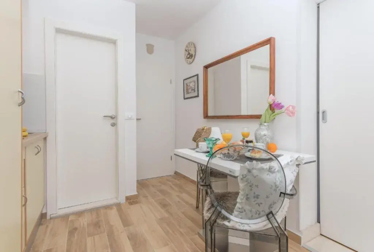 EAST SIDE deluxe suite