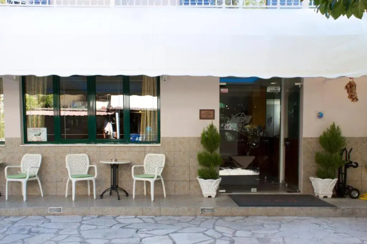Nydri Beach Hotel