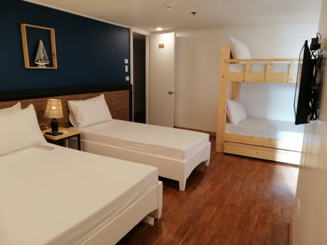 Standard Triple room