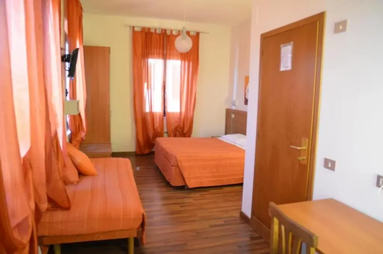 Comfort Triple room