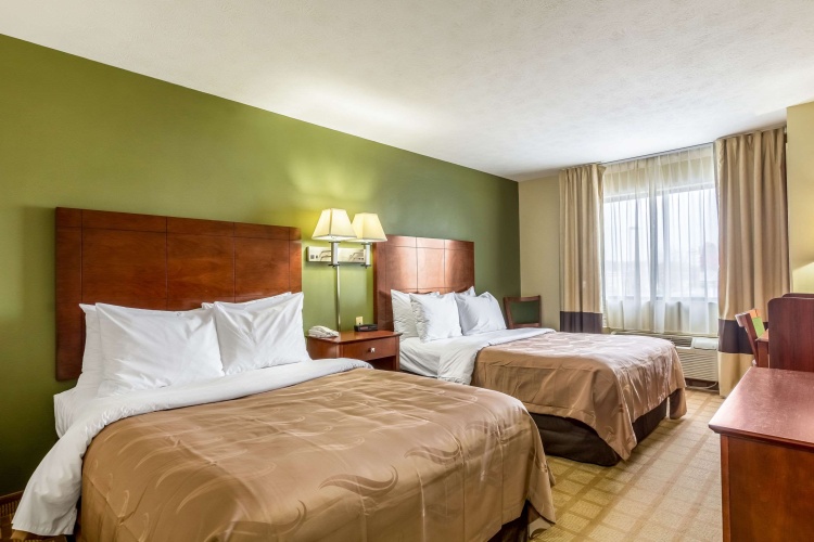 Standard Quadruple room
