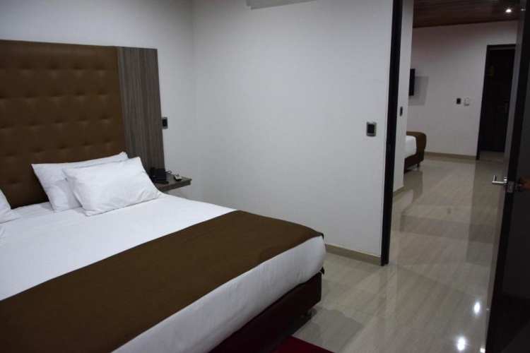 Standard Triple room with view