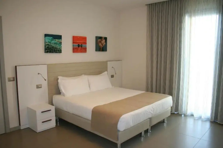 Standard Double room with partial sea view