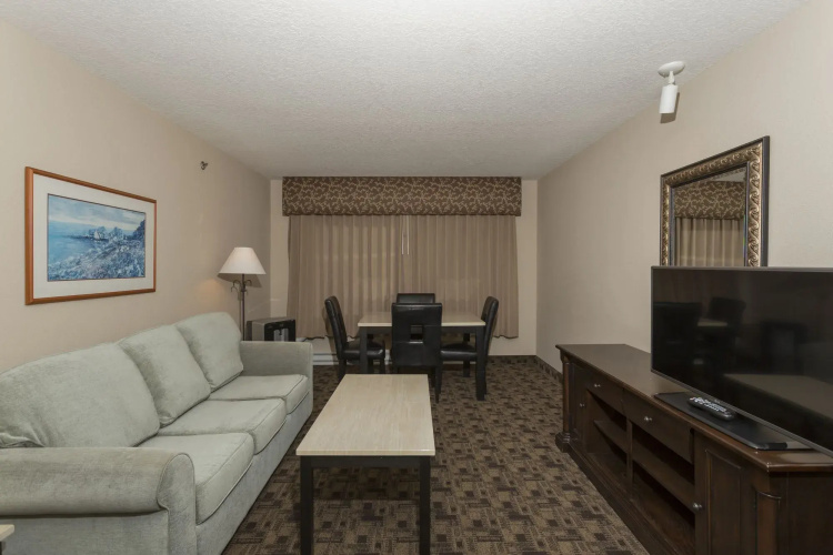 Seagrass Oceanfront Inn