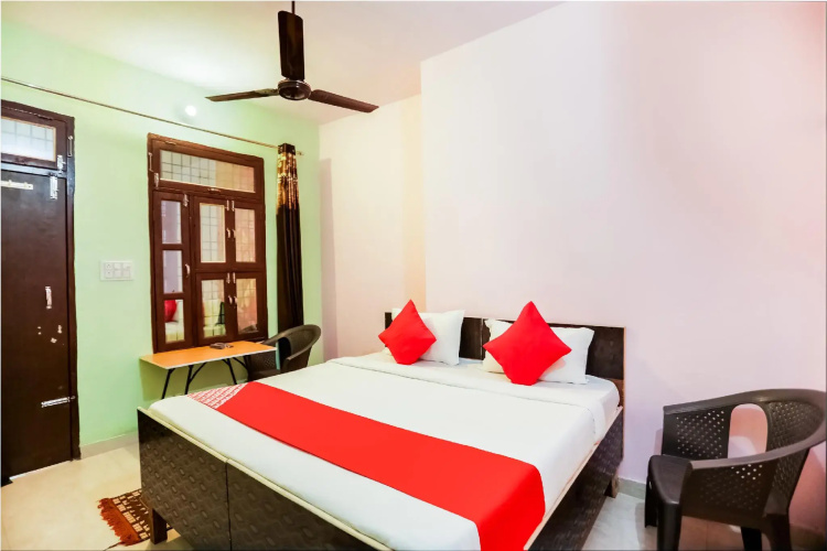 OYO 69491 Park Hotel