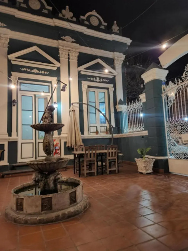 El Chabot Hostel