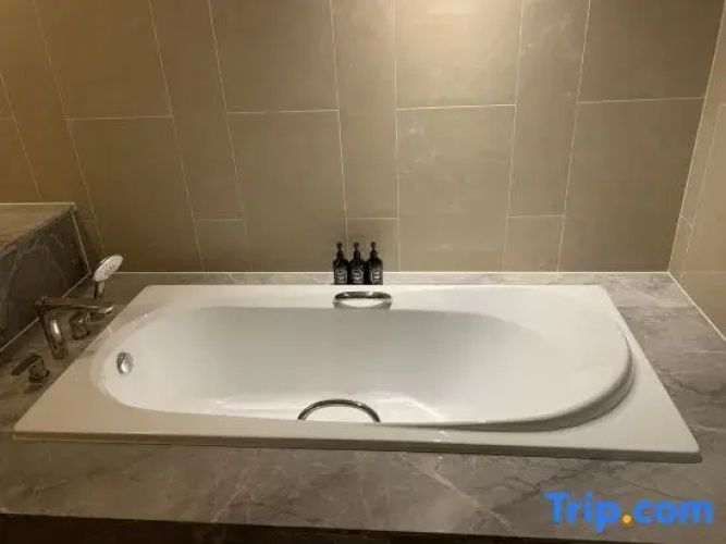 Huatuo platinum Garden Hotel