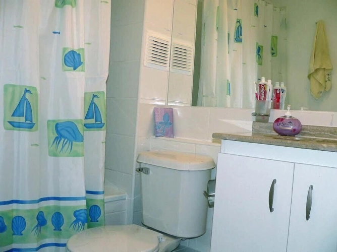 3 Bedrooms Apartment