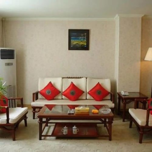 Dali Yilong Binhai Hotel