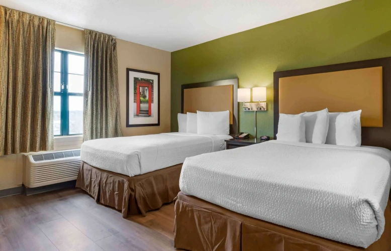 Quadruple Suite