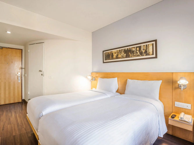 ibis Gurgaon Golf Course Road Hotel