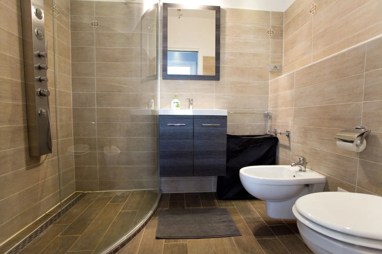 Budapest Easy Flat - Penthouse Basilica