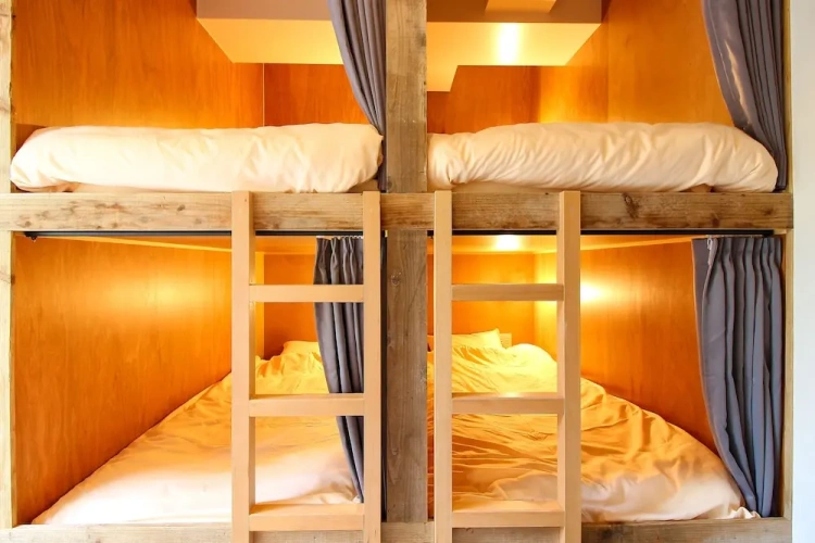 Bed in Dorm with balcony and with city view