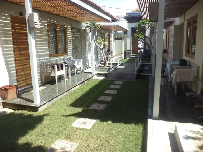 5 Bedrooms Family Villa