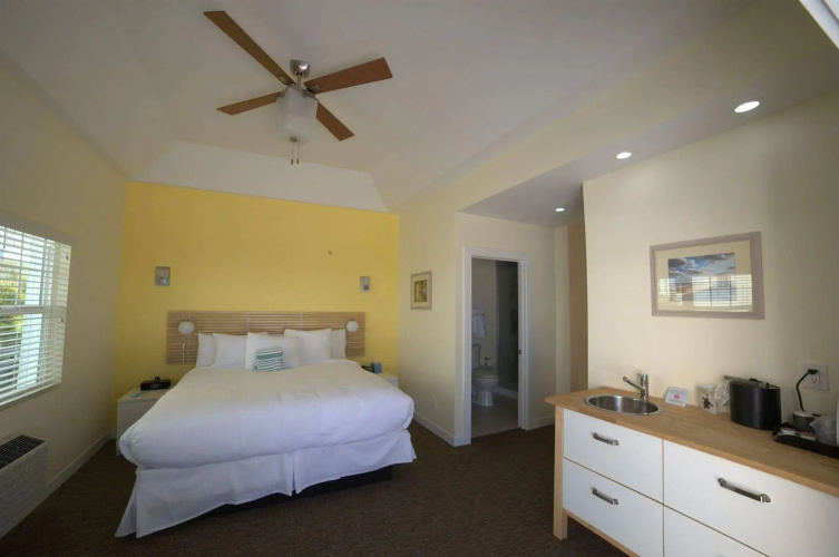 Casey Key Resorts - Beachfront