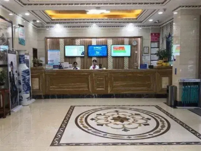 GreenTree Alliance Hotel (Foshan Pingzhou Jade Street)