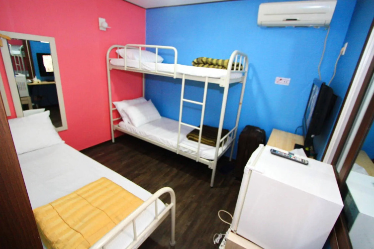 Bong Backpackers