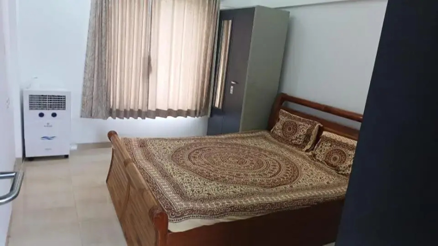 2bhk fully furnished flat