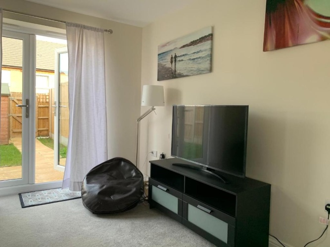 3 Bedrooms Apartment