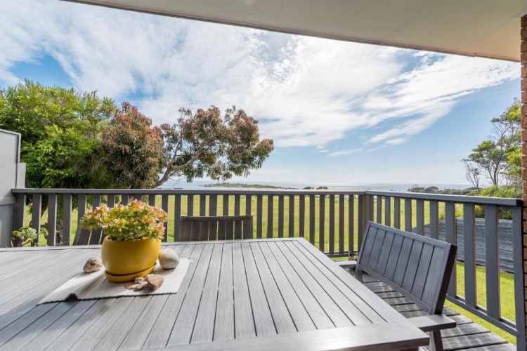 Cottage with balcony and with view