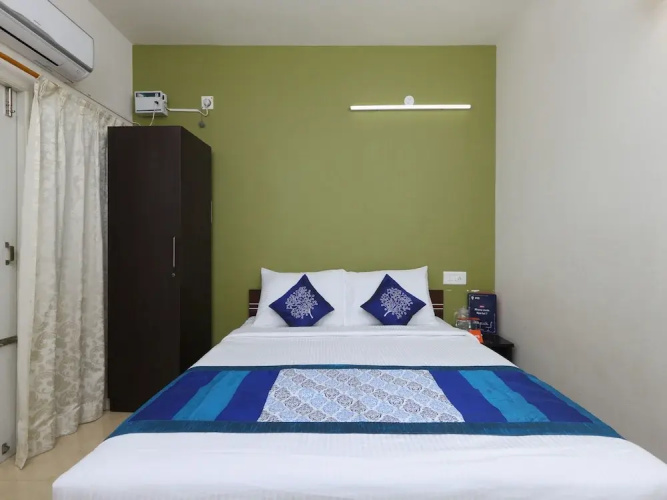 OYO 5890 Eben Service apartments