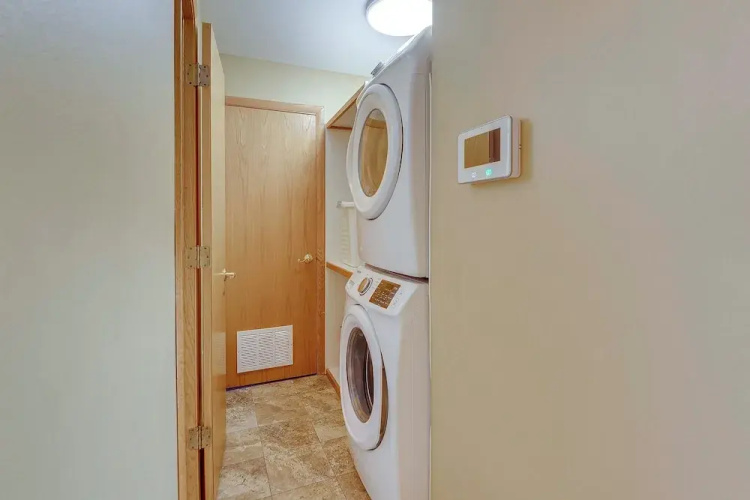 Central West End Condo < 1 Mi to Forest Park!