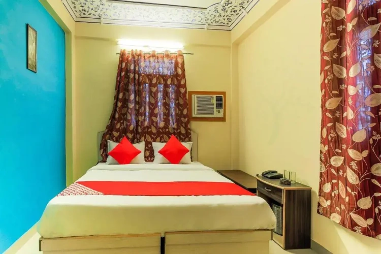 Classic Triple room