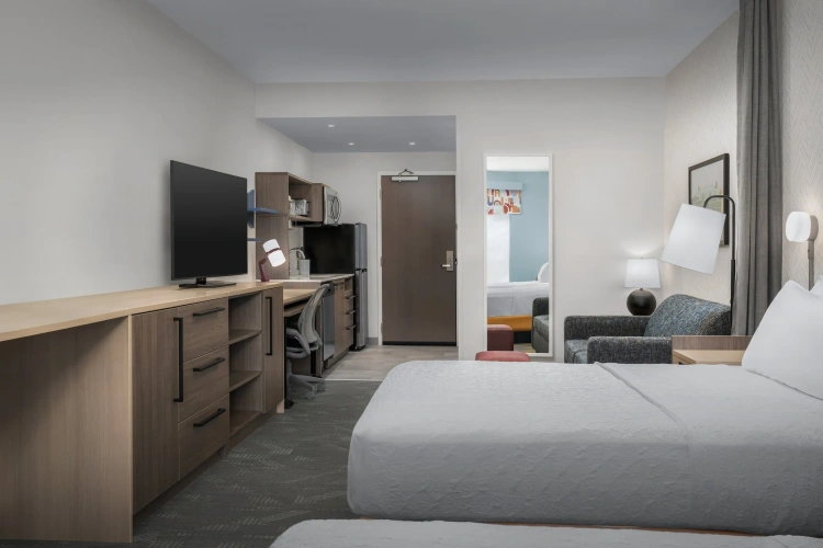 Quadruple Suite
