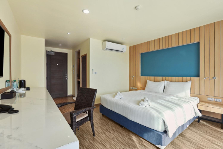 Dome Kata Resort
