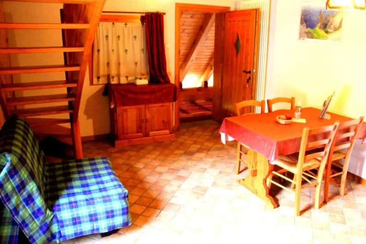 1 Bedroom Apartment with mountain view
