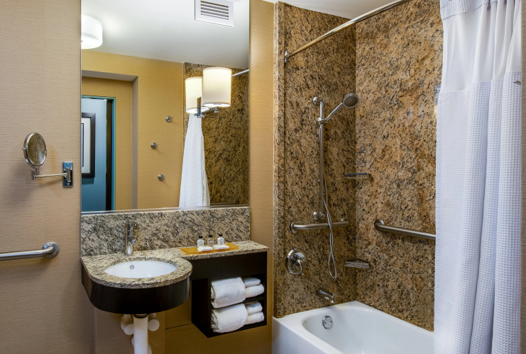 Crowne Plaza Chicago Ohare Hotel And Conference Center photo 9