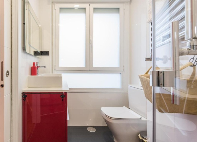 3 Bedrooms Apartment