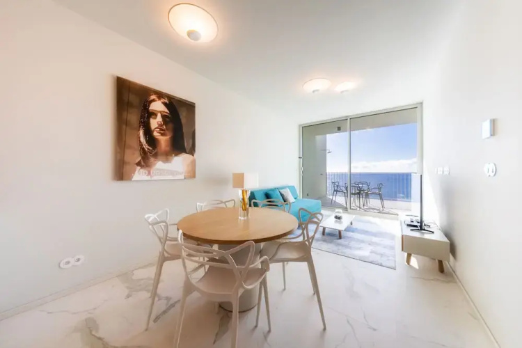 Barreirinha Front-Line Sea View I